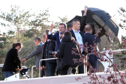 İmamoğlu'na taşla saldırmışlardı! Akılalmaz savunma: 'Cebimdeki erikleri attım'