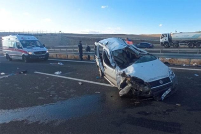 Feci kazada 2 kişi hayatını kaybetti, 4 yaralı var