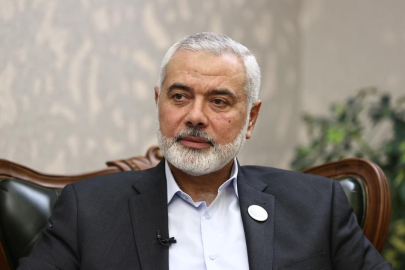 İsrail savaş uçakları Hamas lideri Heniyye'nin evini bombaladı