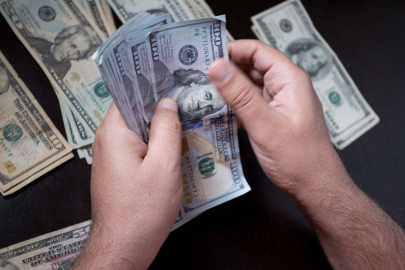 Dolar/TL'de yeni rekor! Tüm zamanların en yüksek seviyesi...