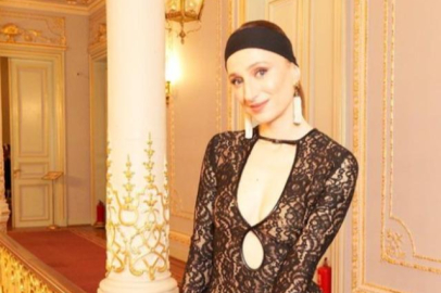 Bihter'in yıldızı Nezaket Erden dekolteli pozlarıyla gündem oldu!