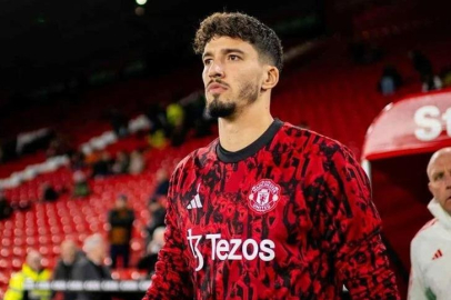Manchester United’da kaleci Onana sakatlandı, Altay Bayındır'a gün doğdu!