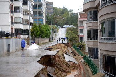 Bursa Kestel'de çöken yol yeniden yapılacak!