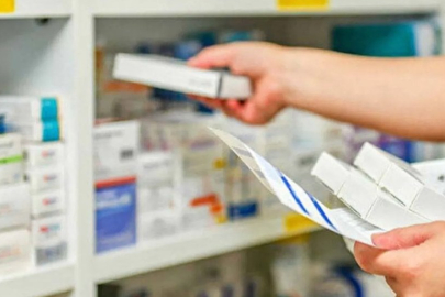 Eczanelerde ilaç krizi: Hastalar muadil arayışında