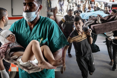 İsrail iki mülteci kampını bombaladı! Çok sayıda can kaybı var