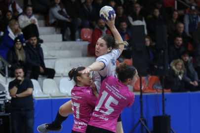 Poyrazın Kızları Yenimahalle Belediyespor'a mağlup oldu