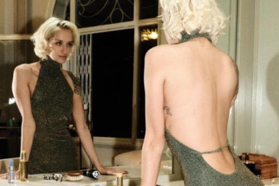 Didem Soydan derin sırt dekoltesiyle sosyal medyayı salladı!