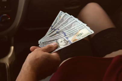 Eskort ilanları ile 1,5 milyon liralık vurgun! Yöntemleri 'pes' dedirtti