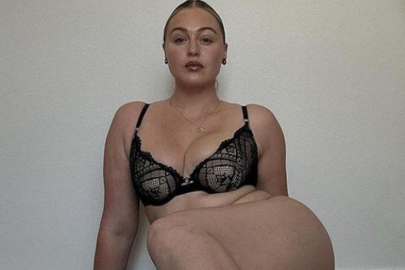 Iskra Lawrence reklam için soyundu!