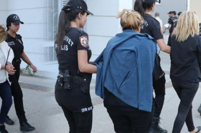 Almanya'da yaşayan Türkleri dolandıran şebeke, çökertildi