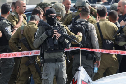 İsrail, Gazze'de alıkoyduğu 5 Filistinli esiri serbest bıraktı