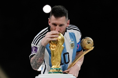 Messi'nin giydiği formalar müzayedeye çıkacak