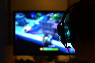 Steam dolara geçti: Oyunlara büyük zam geldi