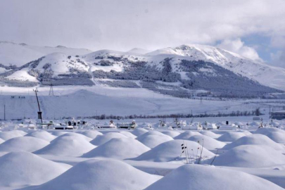 Palandöken’de kar kalınlığı 56 santimetreyi buldu