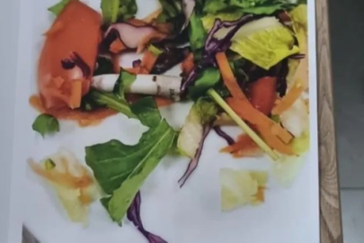 KYK yurdunda yemekten sigara izmariti çıktı