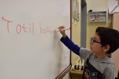 Milli Eğitim Bakanlığı'ndan ara tatil anketi