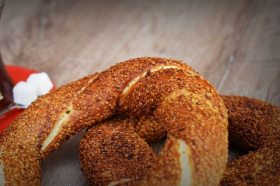 İstanbul'da simide 'resmi olmayan' zam!