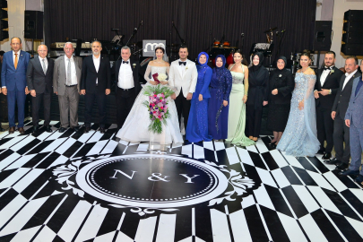 Bursa'da 14 şahitli görkemli nikah