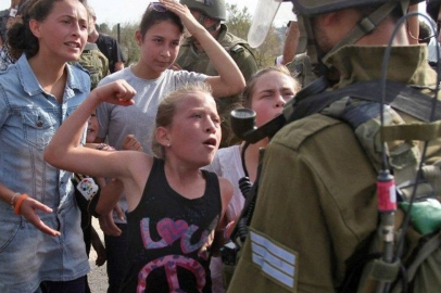 Filistinli 'cesur kız' Ahed Tamimi serbest