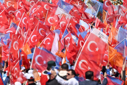 AK Parti'de aday adayları için anket süreci başladı