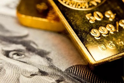 Altın, Fed'in açıklaması öncesi yükseliyor