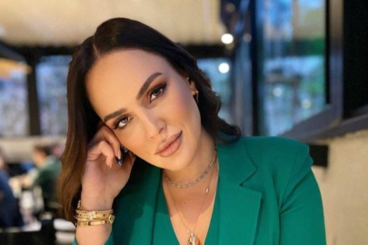 Buket Aydın'ın CHP Genel Başkanı Özgür Özel'in o hareketine tepkisi gündem oldu