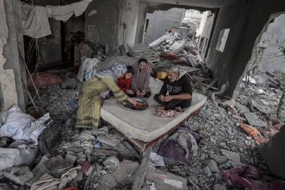 Filistin Dışişleri Bakanlığı, İsrail'in Gazze Şeridi'ne saldırılarını "soykırım savaşı" olarak nitelendirdi