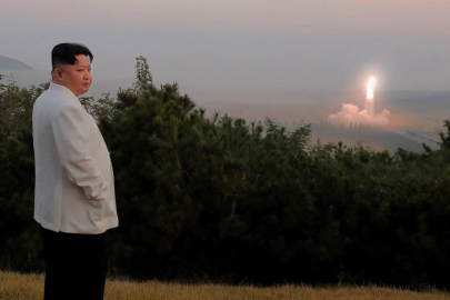 Güney Kore'den, Kuzey'in casus uydu fırlatması sonrası 11 kişiye yaptırım