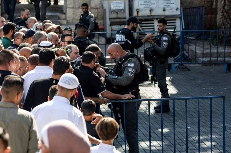 ÇOK SAYIDA FİLİSTİNLİ GERİ GÖNDERİLDİ