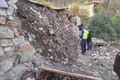 Kahreden olay! Üzerine istinat duvarı yıkılan 7 yaşındaki Mihriban hayatını kaybetti, bir çocuk yaralandı