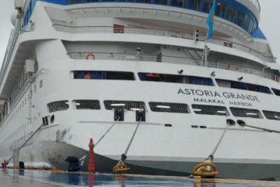 Rus turistleri taşıyan gemi 33. kez Amasra Limanı'nda