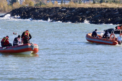 Trabzon'da denizde kaybolan 2 kişiden birinin cansız bedenine ulaşıldı