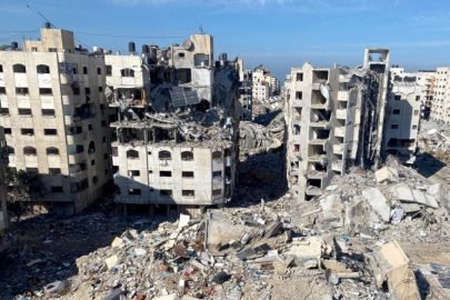 Eski UCM Başsavcısı, İsrail'in Gazze'yi kuşatmasını "soykırım" olarak nitelendirdi