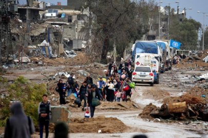 İsrail ordusu, Gazze'nin kuzeyindeki bazı bölgelerde sivilleri güneye göçe zorluyor