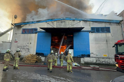 İstanbul'da iş yeri yangını