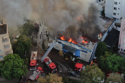 İstanbul Maltepe'de iş yerinde yangın