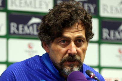 "Oyuncuları tekrar tekrar kutluyorum"