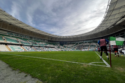 Yönetime yine istifa protestosu!