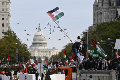 Anket: ABD'lilerin yüzde 50'si İsrail'in Gazze'ye saldırılarını destekliyor