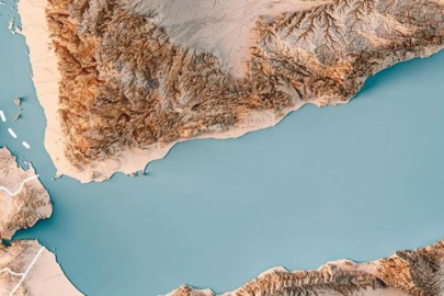 İngiliz gemisi roketle vuruldu