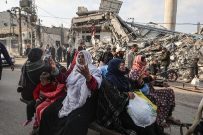 İsrail, 'güvenli' dediği bölgelerden de sivilleri göçe zorluyor