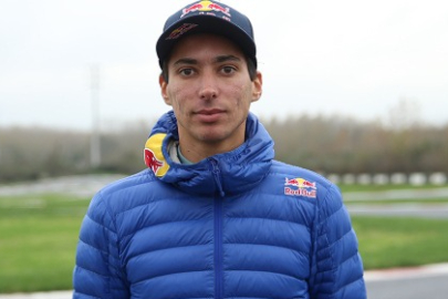 Toprak, yeni takımına "ilk"i yaşatmak istiyor