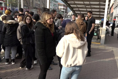 Deprem Bursalılara panik yaşattı! Vali Demirtaş'tan ilk açıklama geldi, peş peşe artçı sarsıntılar...