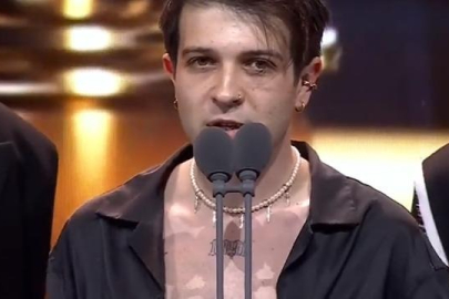 Madrigal'in bateristi Sanlı Akgül sözleriyle damga vurdu