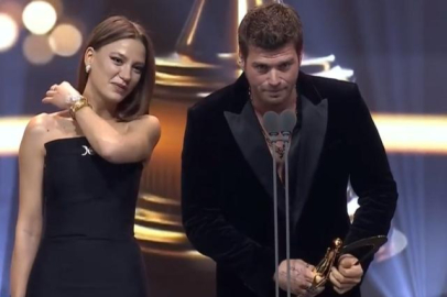 Pantene Altın Kelebek Ödülleri'nde 'Yılın En İyi Dizi Çifti' seçildiler!