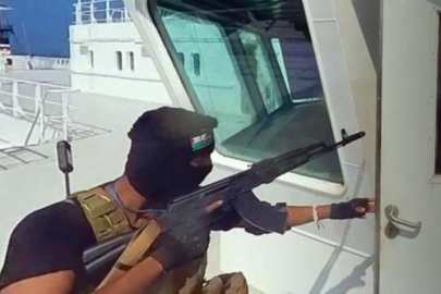 Kızıldeniz'de gerilim tırmanıyor! İran'dan ABD'ye yanıt geldi