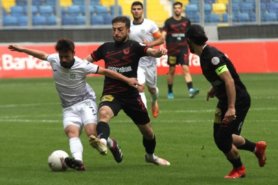 Gençler 4 golle kazandı