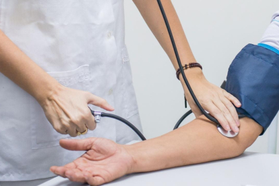 Araştırma: Eşlerden birinde hipertansiyon olması, diğerinde de görülme ihtimalini artırıyor