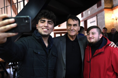 Bursa Osmangazi Belediye Başkanı Dündar gençlerle Uludağ'da buluştu