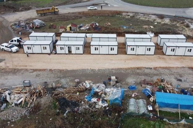 Edirne'de su baskını tehdidi altındaki 21 aile konteynere yerleştirildi